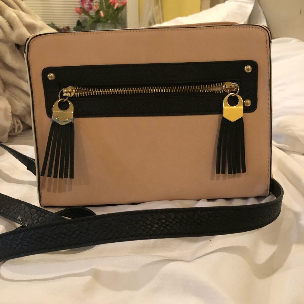 Light pink crossbody